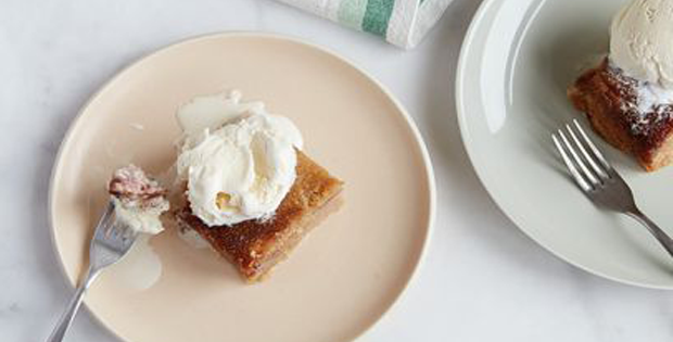 Go Bananas With This Slow Cooker Banana Upside Down Cake