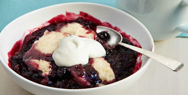 Oh So Sweet Slow Cooker Berry Cobbler