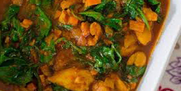 Super Scrumptious Spinach and Chicken Slow Cooker Curry