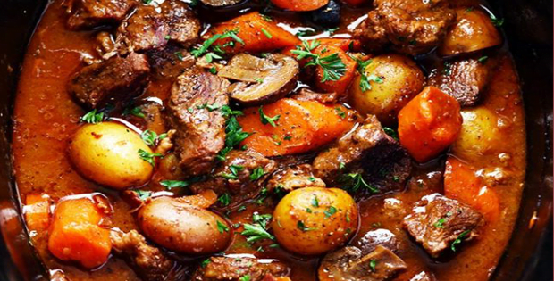 Extremely Tender Slow Cooker Beef Bourguignon