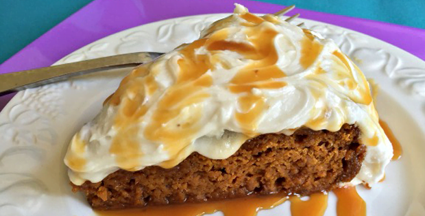 Super Delish Crock Pot Pumpkin Spice Cake [VIDEO]