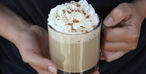 An Irresistible Home-made Slow Cooker Pumpkin Spice Latte