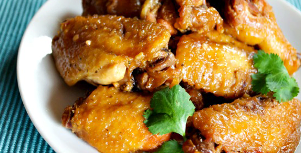 Sink Your Teeth Into These Yummy Crock-Pot Honey Garlic Chicken Wings