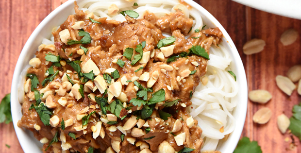 Slow Cooker Thai Chicken With Peanut Sauce