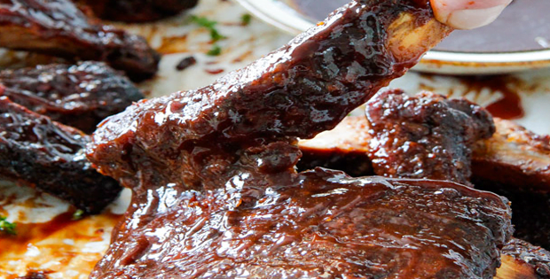 Easy Fall-Off-The-Bone Slow Cooker Barbecue Ribs