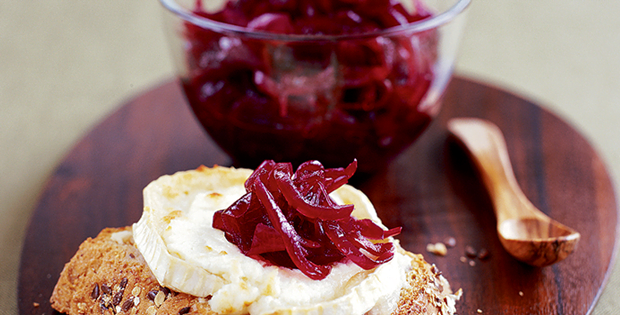 Slow Cooker Tangy Onion Chutney